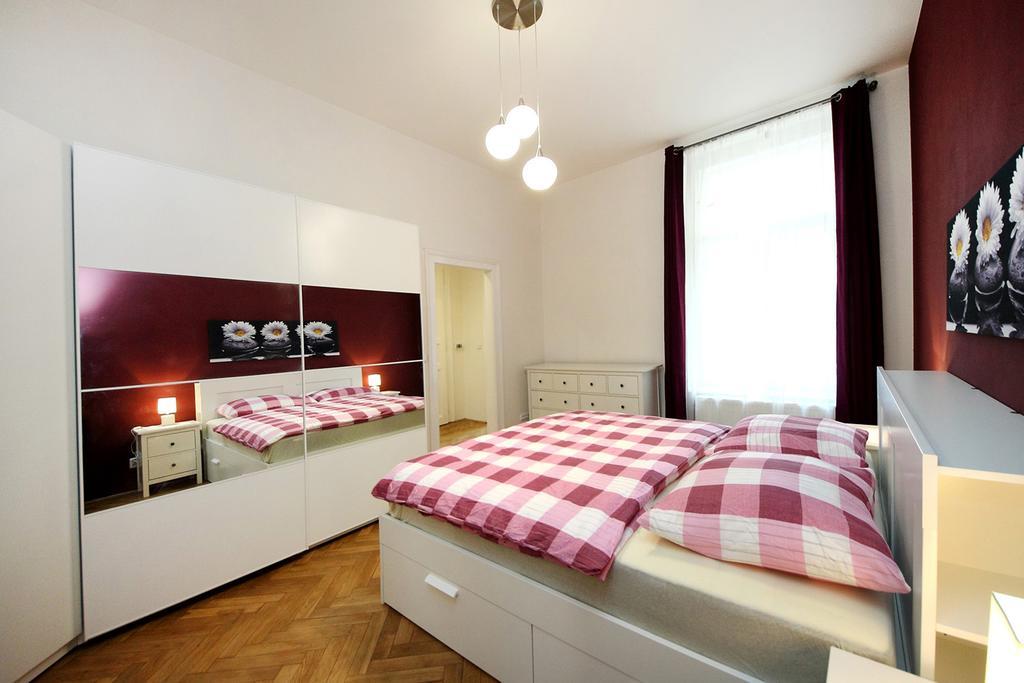 Historic Centre Apartments V Prag Oda fotoğraf